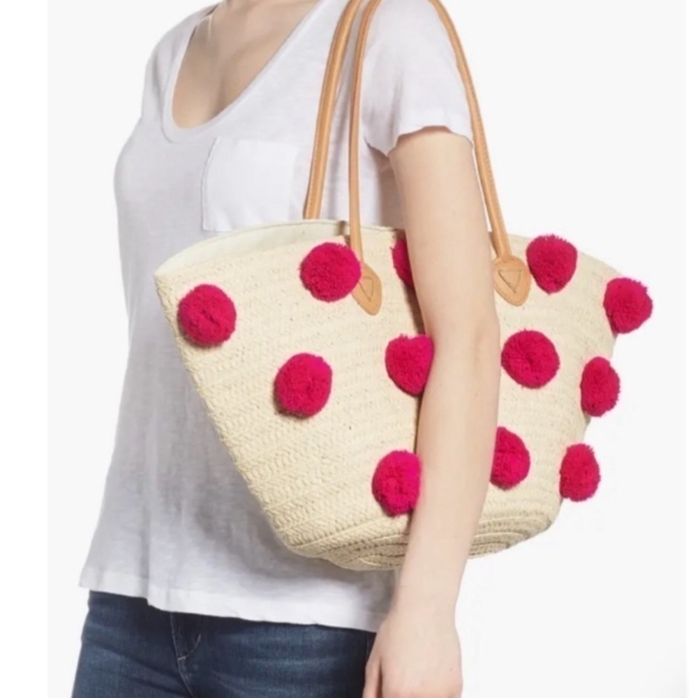 Ani Evry by Shiraleah Cream Beach Tote With Cute Fuchsia Color Poms